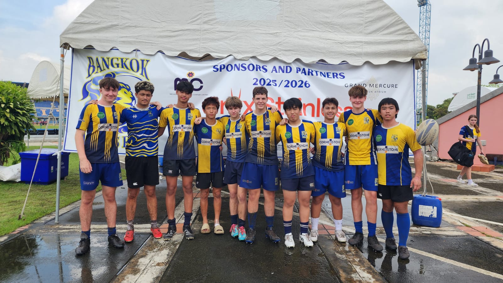 Bangkok Lions team together